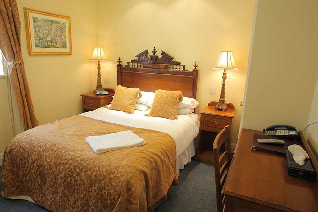The Atherstone Red Lion Hotel Extérieur photo